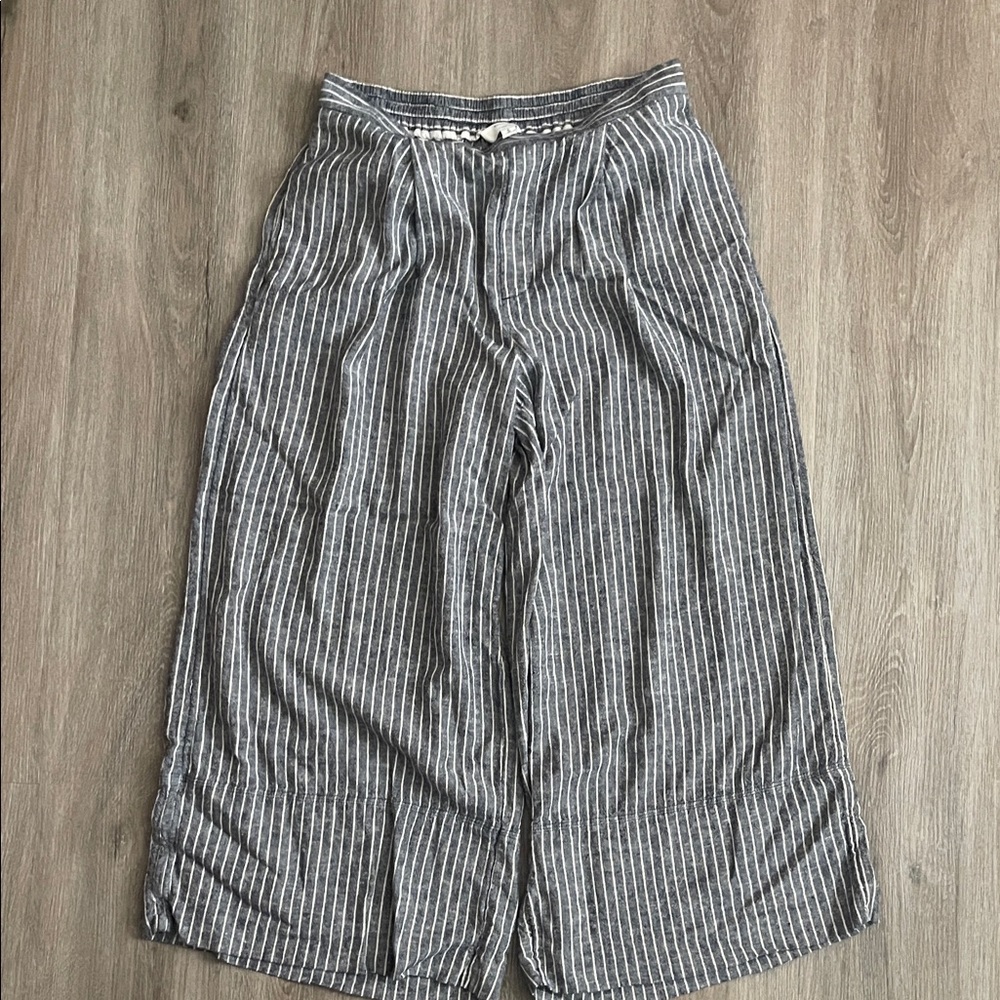 Banana Republic (Factory) Dark Navy and Cream Striped Wide Leg Pants